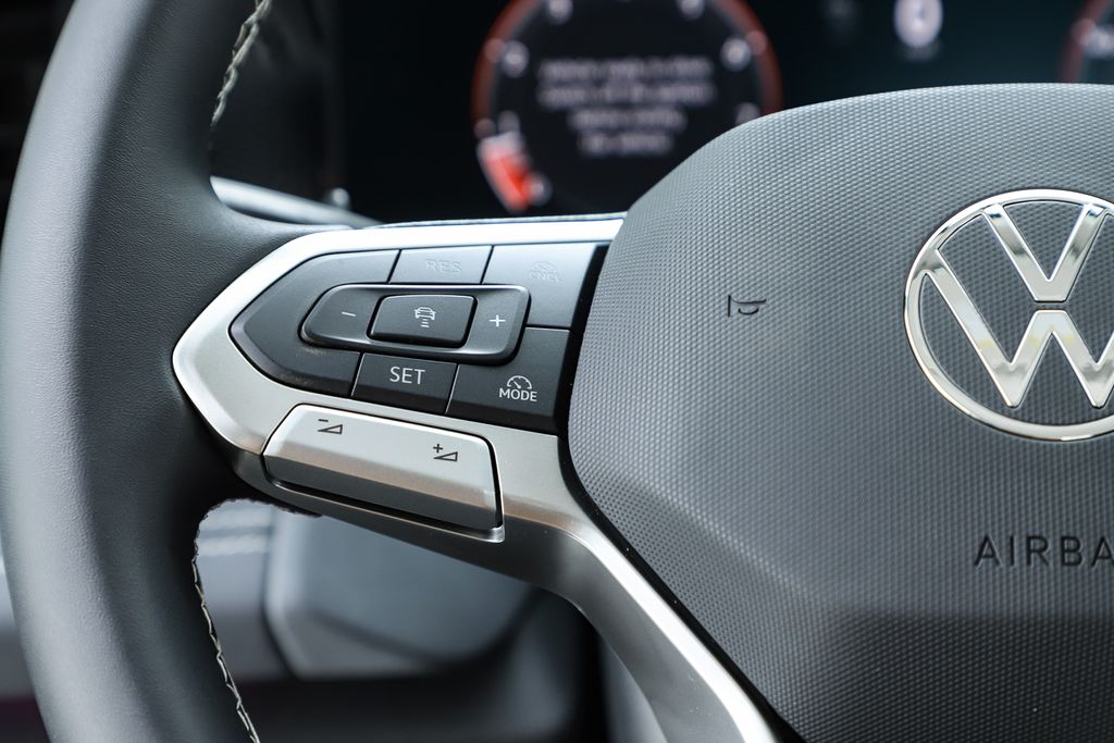 2026 Volkswagen Tiguan SE - Photo 21
