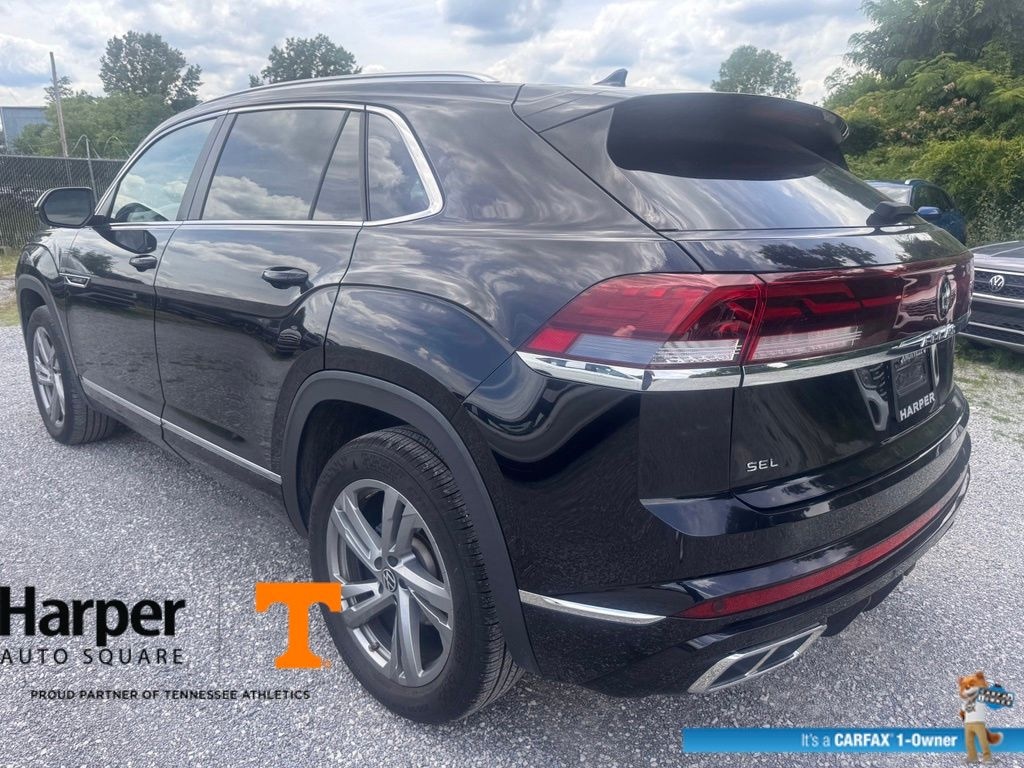 Used 2024 Volkswagen Atlas Cross Sport 2.0T SEL R-Line SUV