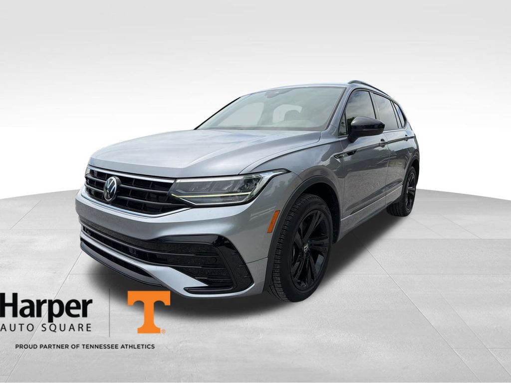2023 Volkswagen Tiguan SE R-LINE BLACK