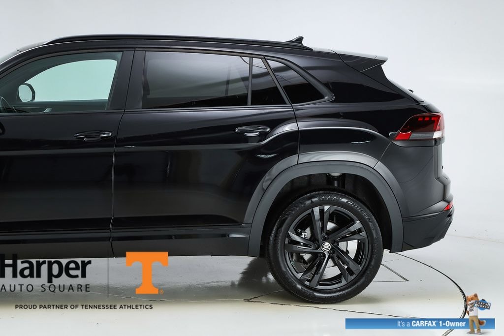 Used 2025 Volkswagen Atlas Cross Sport 2.0T SEL R-Line Black SUV