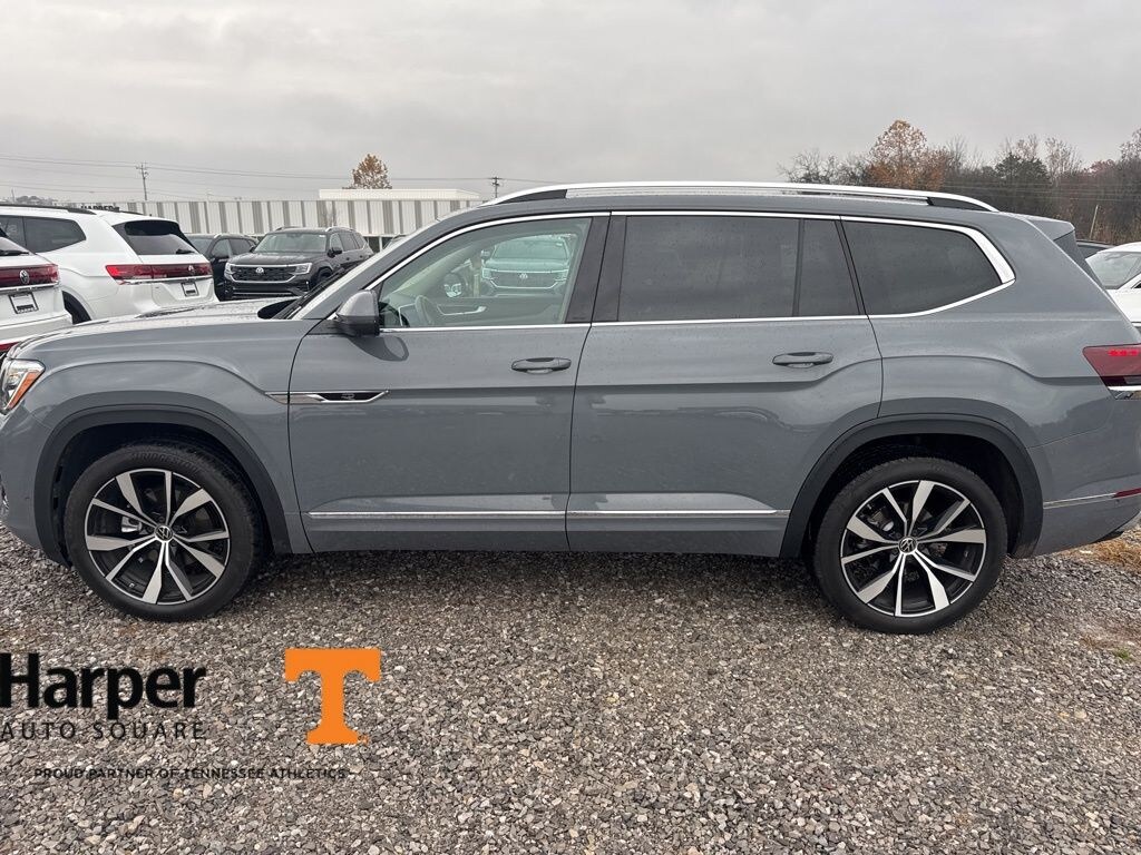 Used 2025 Volkswagen Atlas 2.0T SEL Premium R-Line SUV