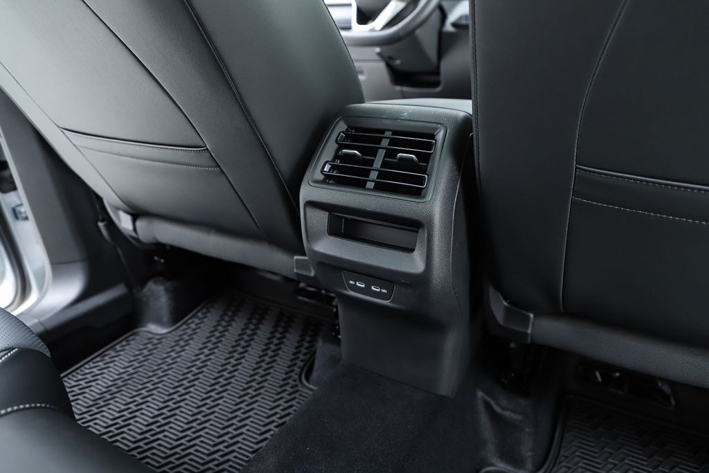 2026 Volkswagen Tiguan SE - Photo 39