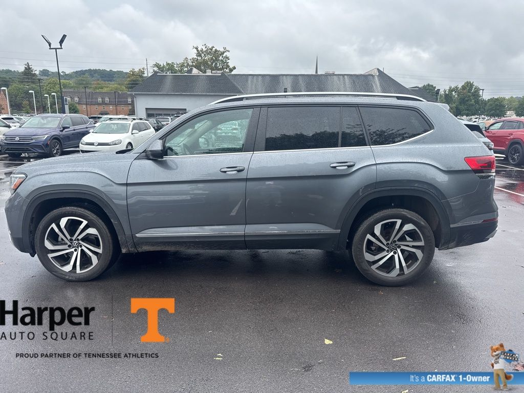 2022 Volkswagen Atlas V6 SEL photo 2