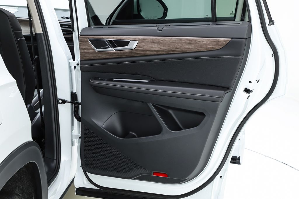 2026 Volkswagen Atlas SEL Premium R-Line - Photo 31
