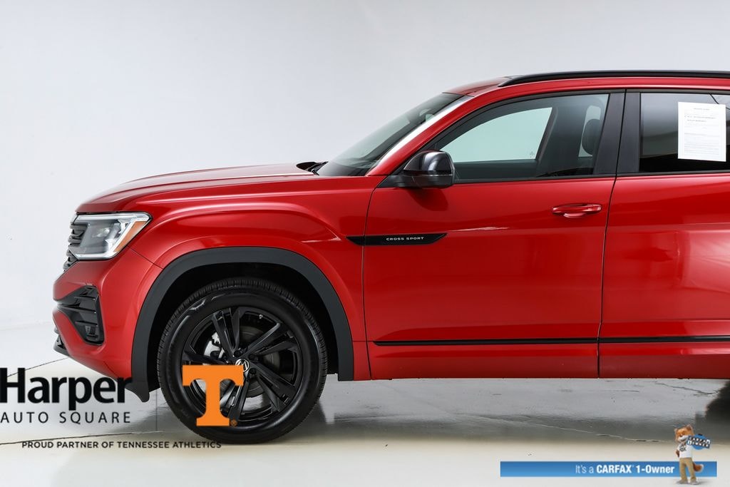 Used 2025 Volkswagen Atlas Cross Sport 2.0T SEL R-Line Black SUV