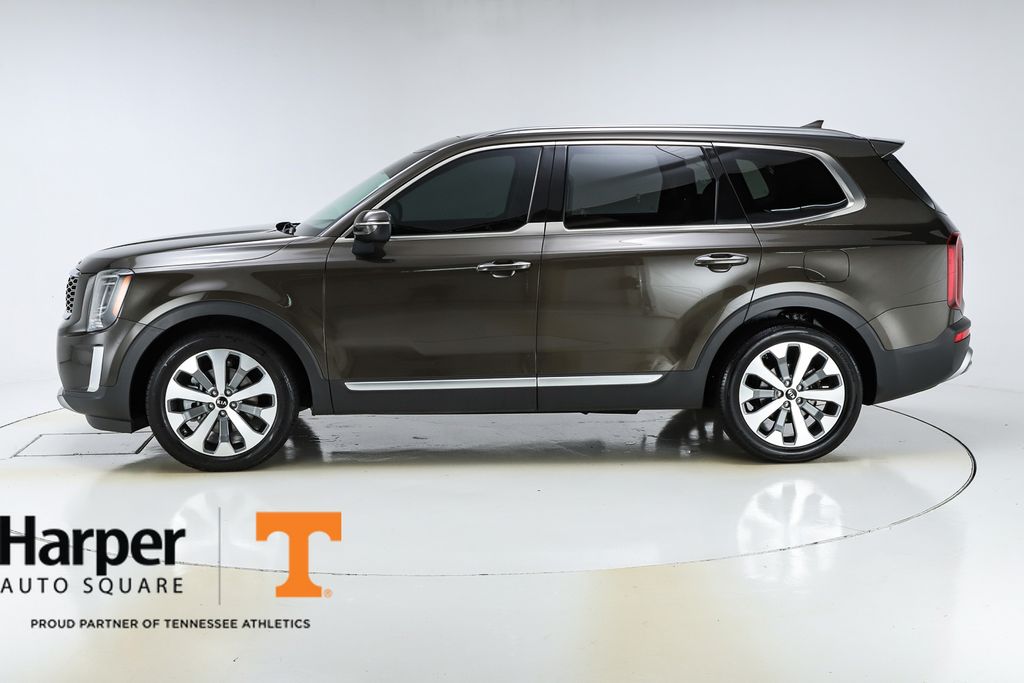 2020 Kia Telluride S photo 2