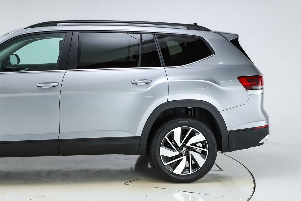 2026 Volkswagen Atlas SE Technology photo 3