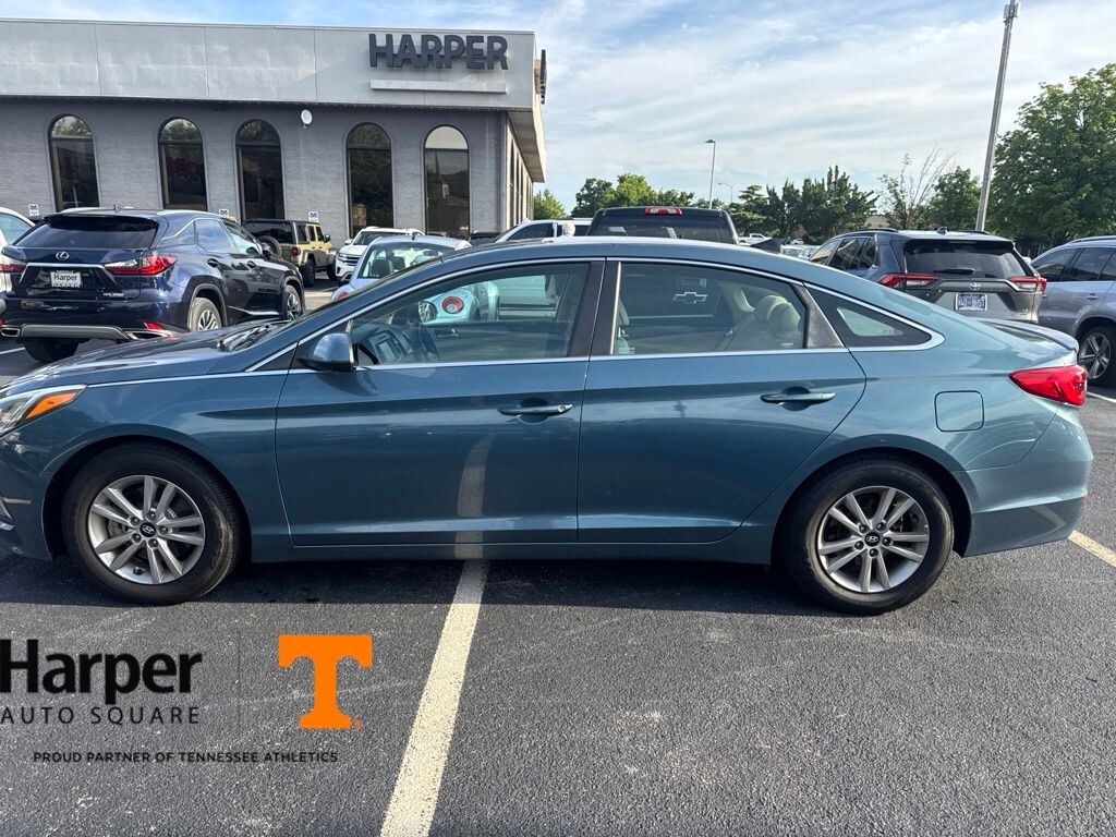 Used 2016 Hyundai Sonata SE Sedan