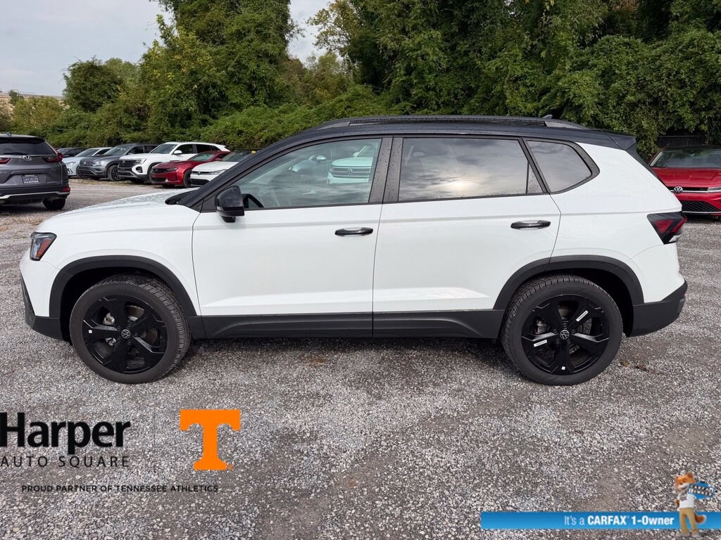 Used 2025 Volkswagen Taos 1.5T SE Black SUV