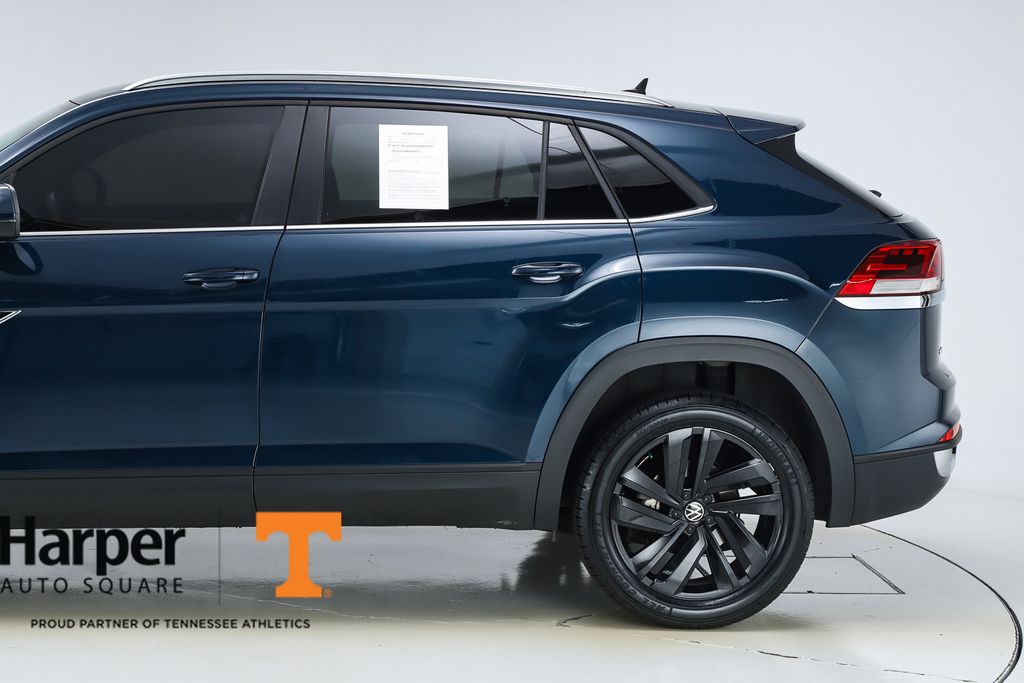 2023 Volkswagen Atlas Cross Sport V6 SE Technology photo 4