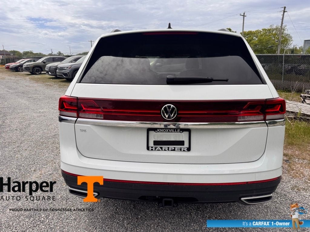 Used 2024 Volkswagen Atlas 2.0T SE w/Technology SUV