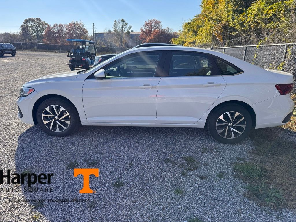 2023 Volkswagen Jetta 1.5T S photo 2