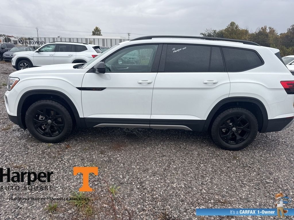 Used 2024 Volkswagen Atlas 2.0T Peak Edition SE w/Technology SUV