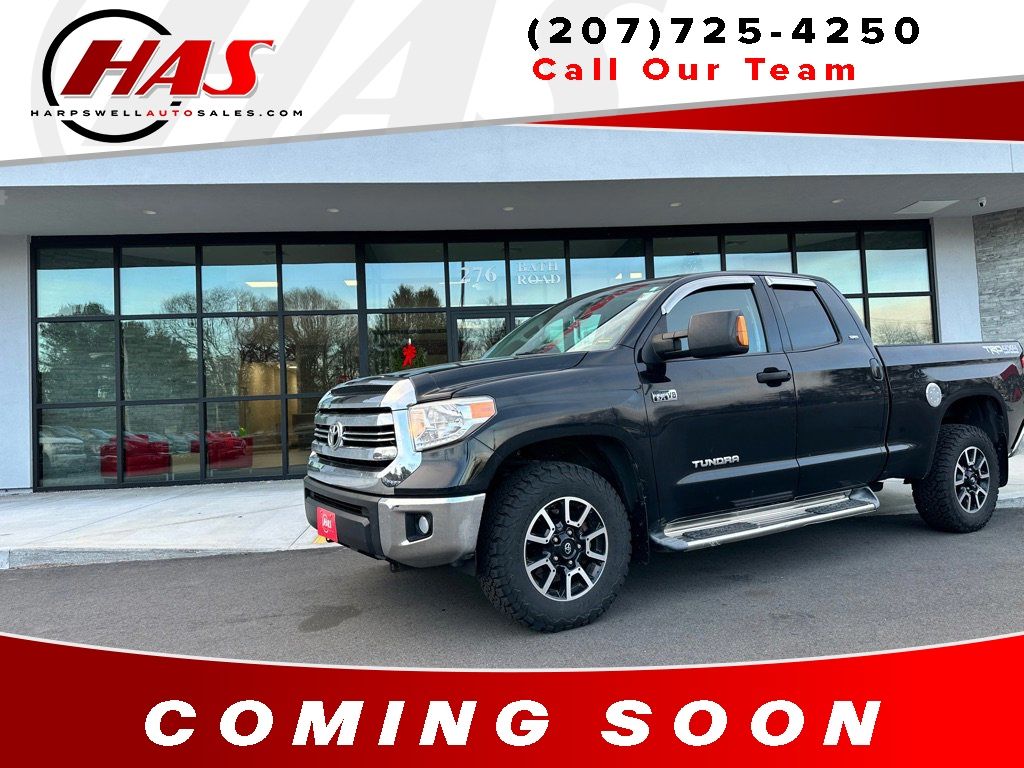 2017 Toyota Tundra SR5's photo
