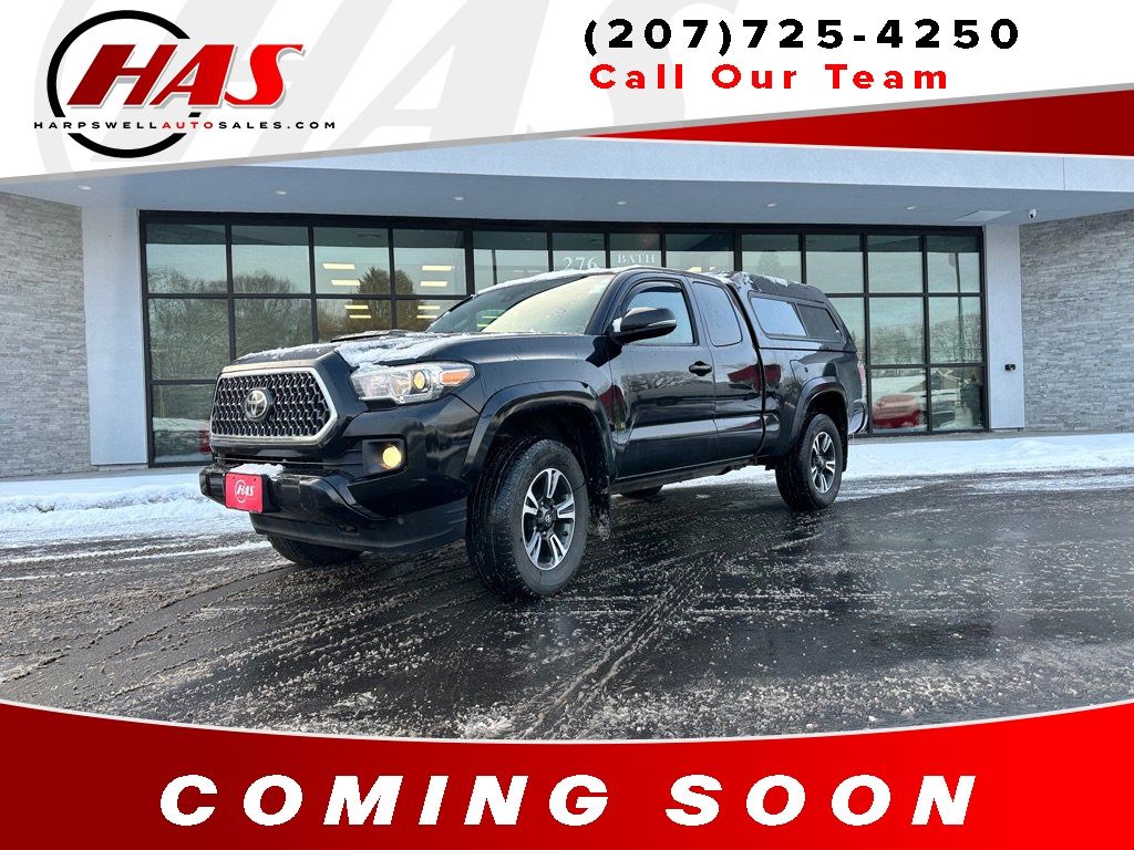 2018 Toyota Tacoma TRD Sport's photo