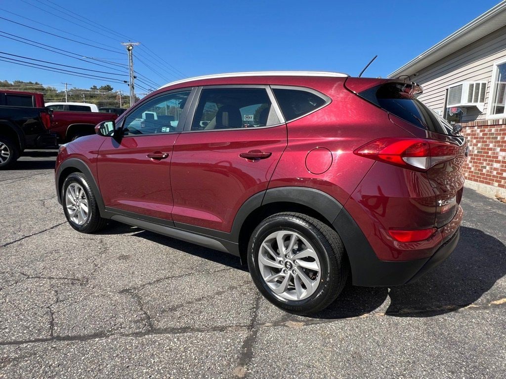 Used 2016 Hyundai Tucson SE w/Beige Interior SUV