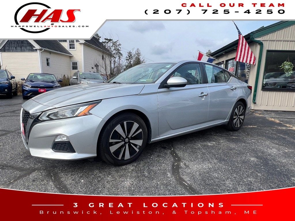 Used 2021 Nissan Altima 2.5 SV Sedan
