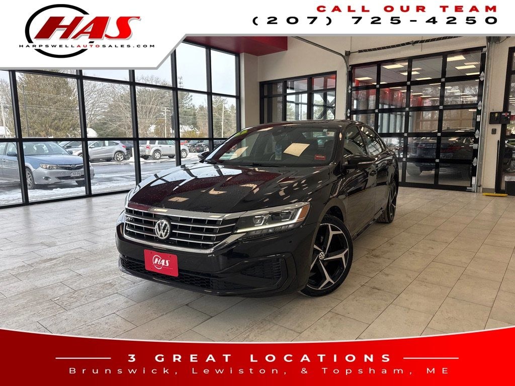 Used 2022 Volkswagen Passat 2.0T R-Line Sedan