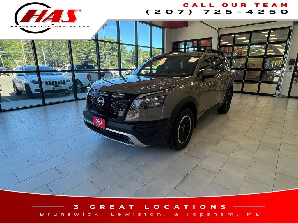 Used 2024 Nissan Pathfinder Rock Creek SUV