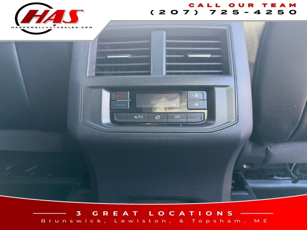 2022 Volkswagen Atlas SE w/Tech - Photo 14