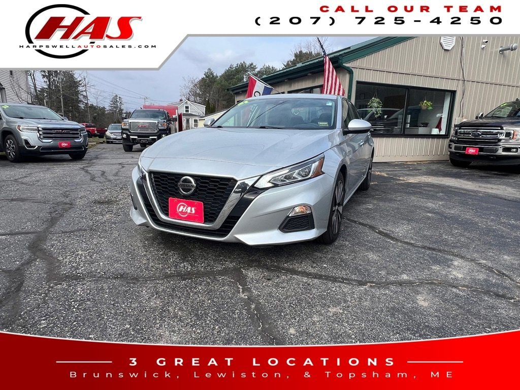 Used 2021 Nissan Altima 2.5 SV Sedan