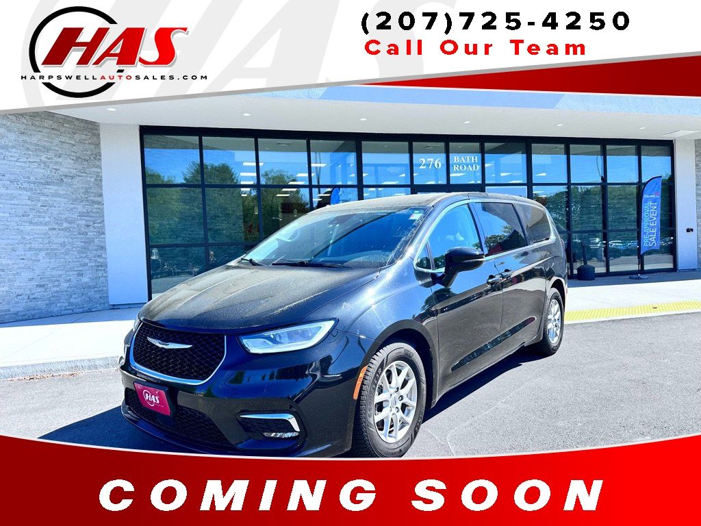 2024 Chrysler Pacifica's photo