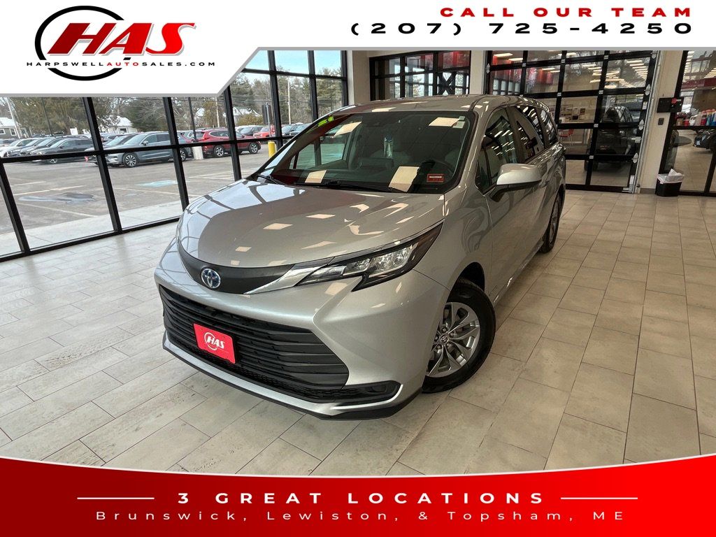 2021 Toyota Sienna LE