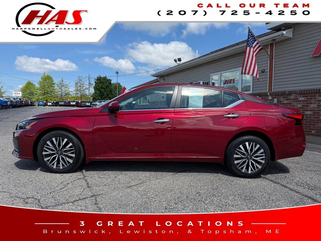 Used 2023 Nissan Altima 2.5 SV Sedan