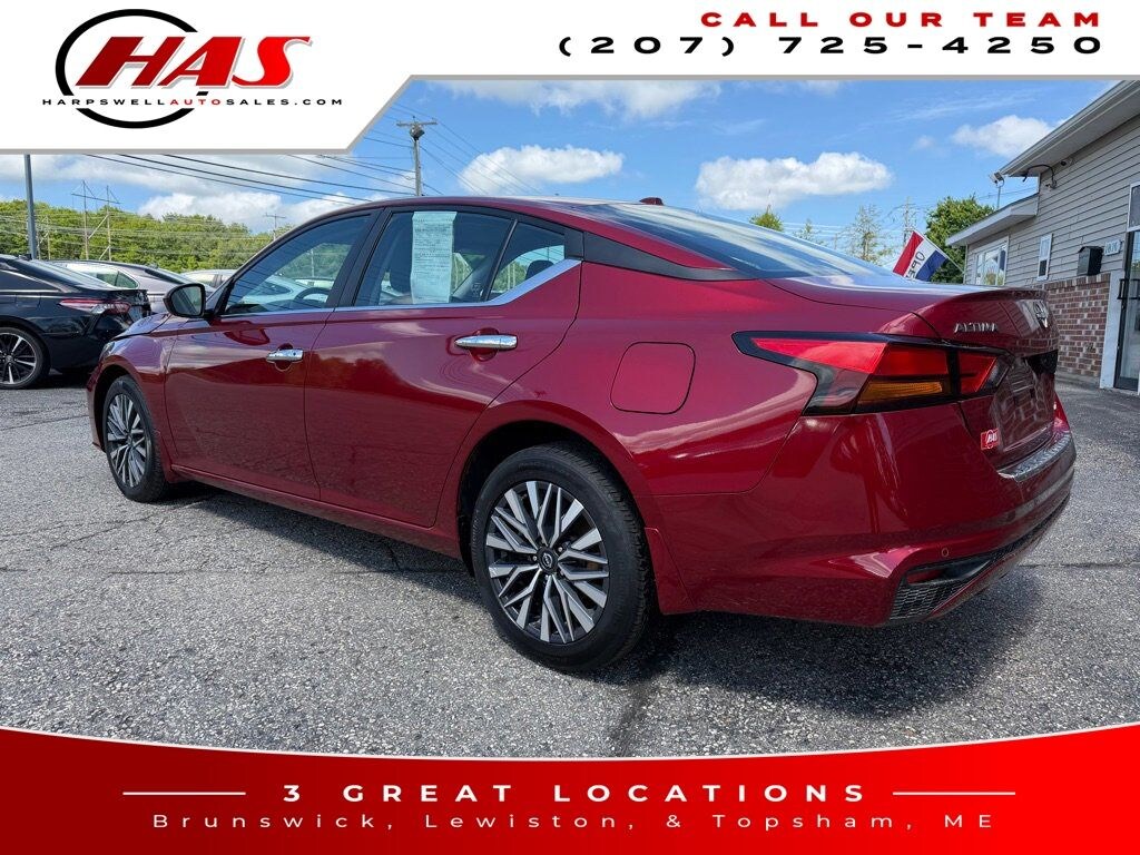 Used 2023 Nissan Altima 2.5 SV Sedan