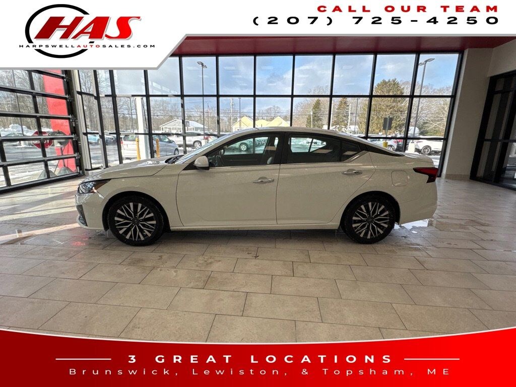 Used 2023 Nissan Altima 2.5 SV Sedan