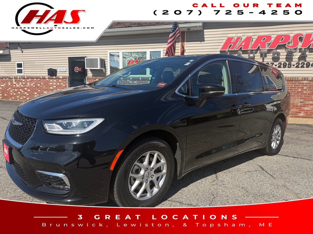 Used 2024 Chrysler Pacifica Touring L Minivan/Van