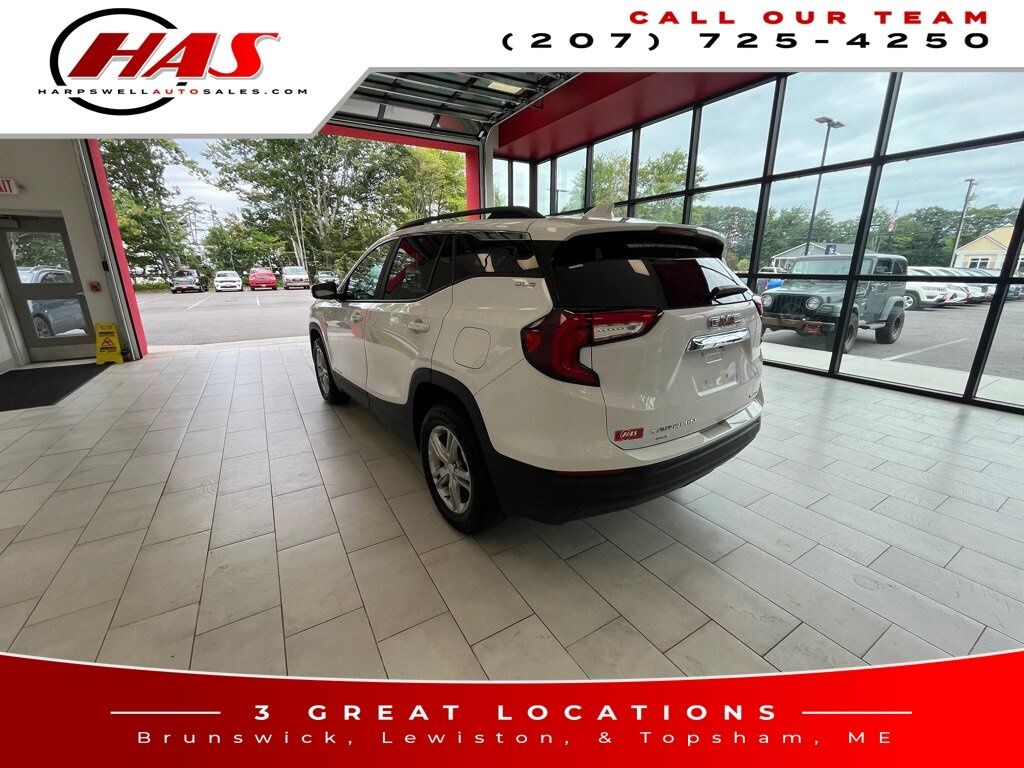 Used 2022 GMC Terrain SLE SUV