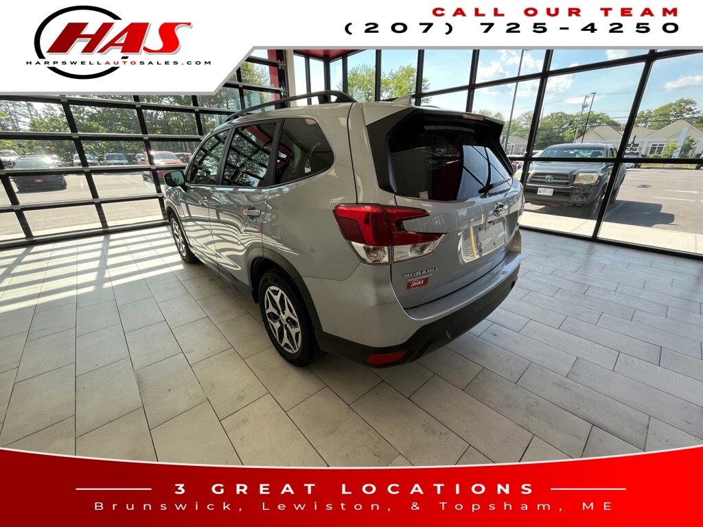 Used 2023 Subaru Forester Premium SUV