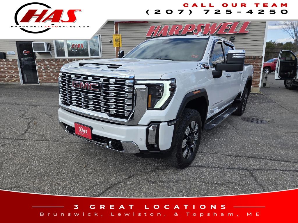 2024 GMC Sierra 4WD Crew Cab Standard Box Denali's photo