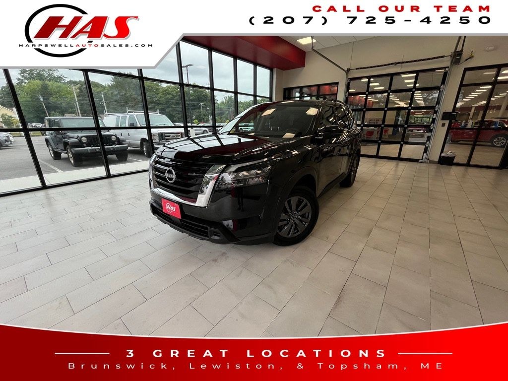 Used 2024 Nissan Pathfinder SV SUV