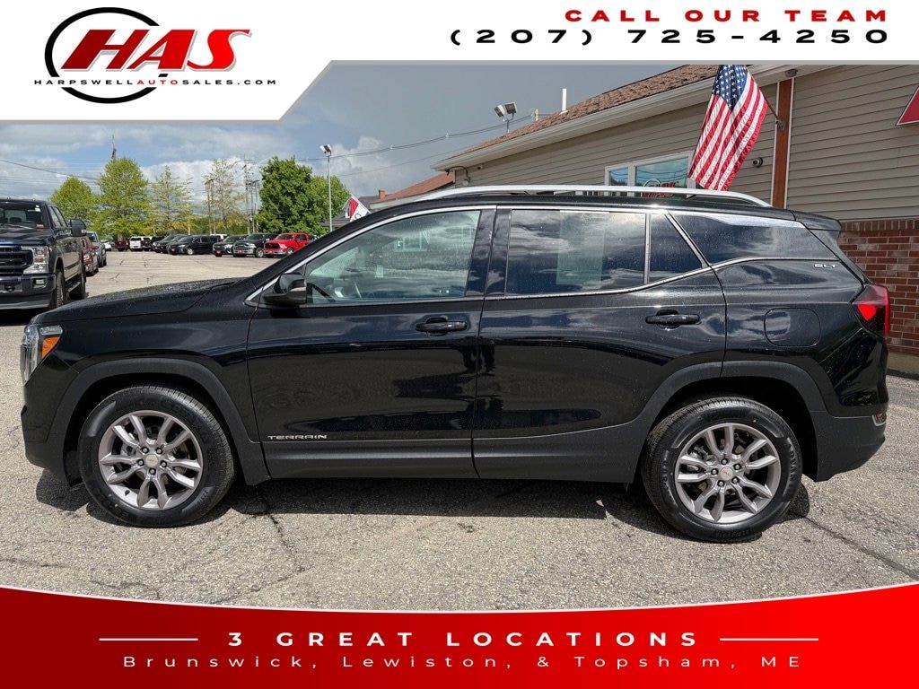 Used 2024 GMC Terrain SLT SUV
