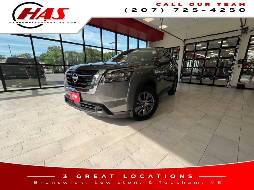 2023 Nissan Pathfinder SV