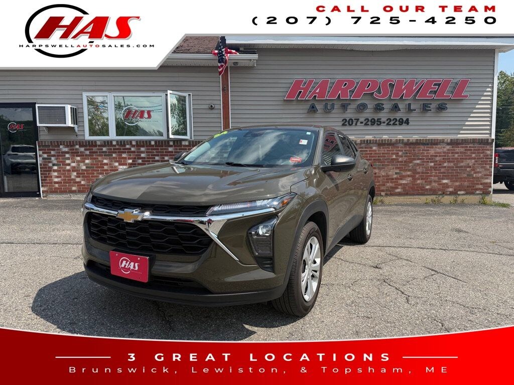 Used 2024 Chevrolet Trax LS SUV