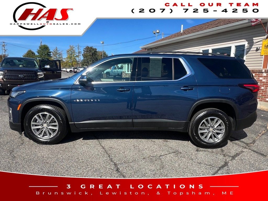 Used 2022 Chevrolet Traverse LT SUV