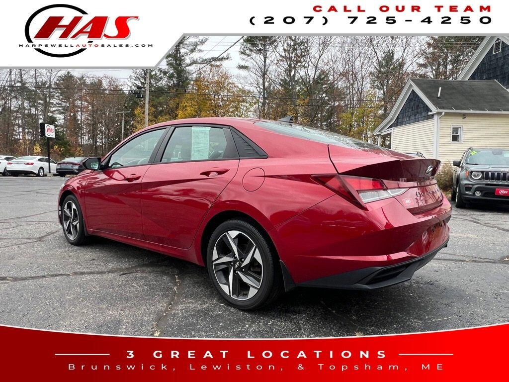 Used 2023 Hyundai Elantra SEL Sedan