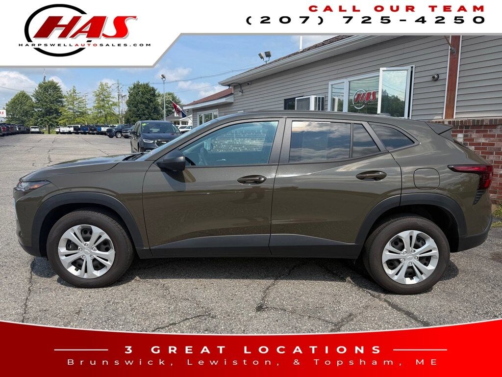 Used 2024 Chevrolet Trax LS SUV