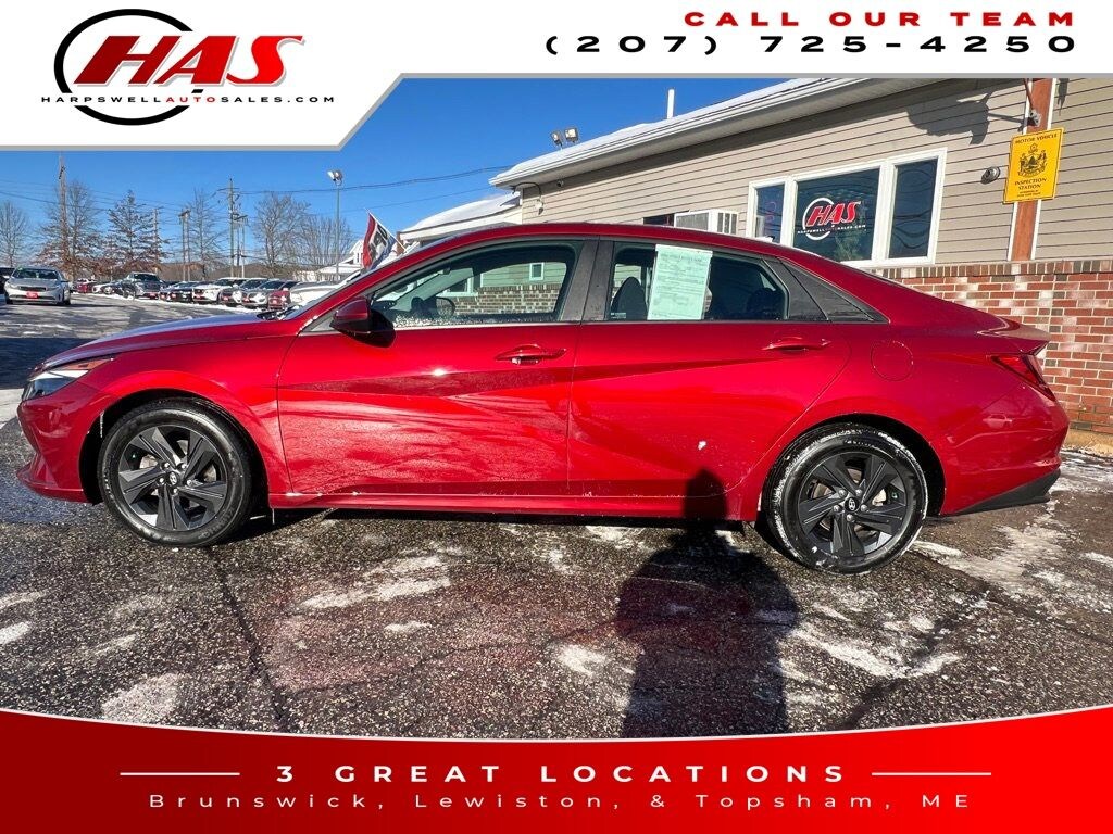 Used 2023 Hyundai Elantra SEL Sedan