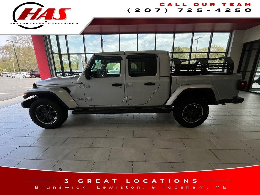 Used 2023 Jeep Gladiator Overland Truck
