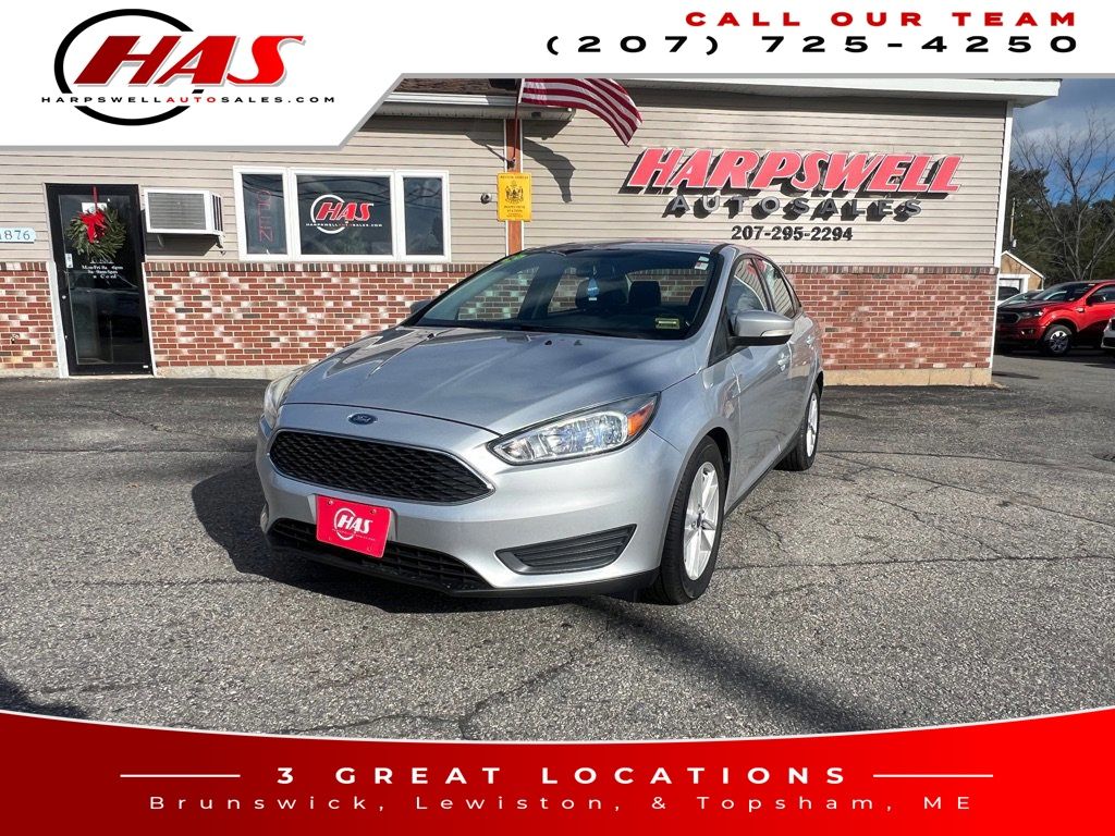 2018 Ford Focus SE's photo