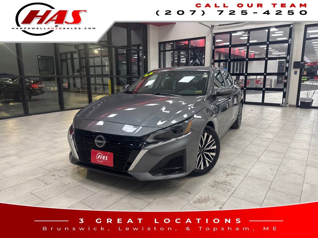 2023 Nissan Altima SV's photo