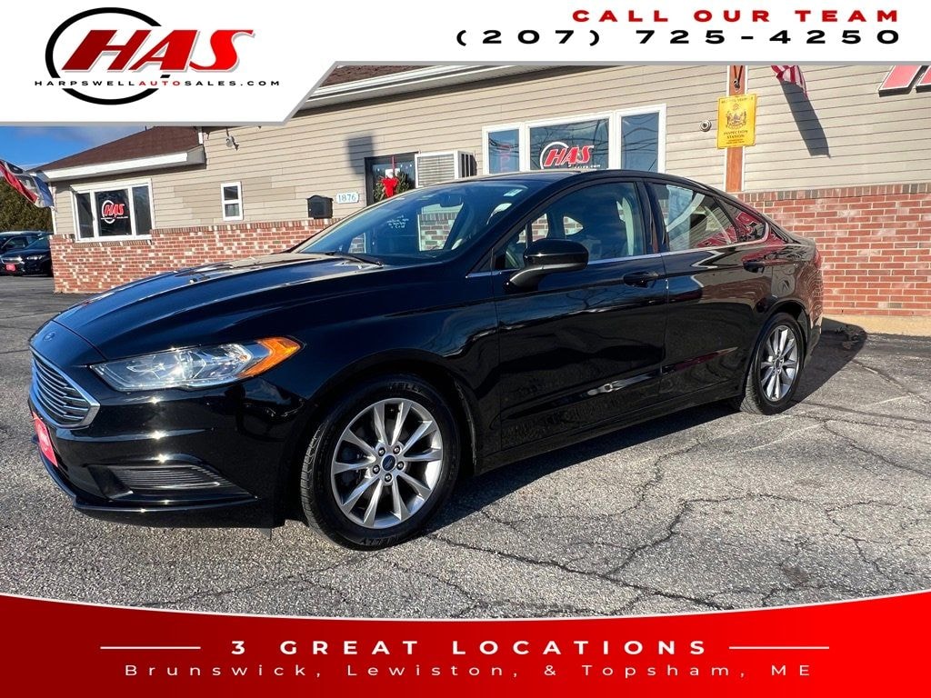 Used 2017 Ford Fusion SE Sedan