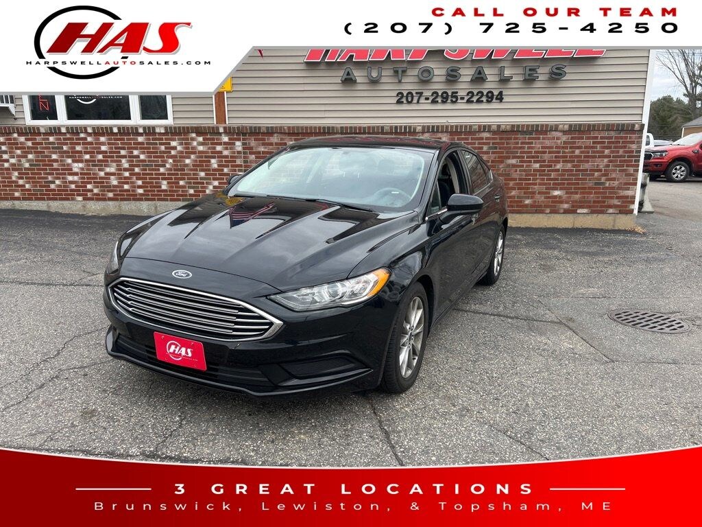 Used 2017 Ford Fusion SE Sedan