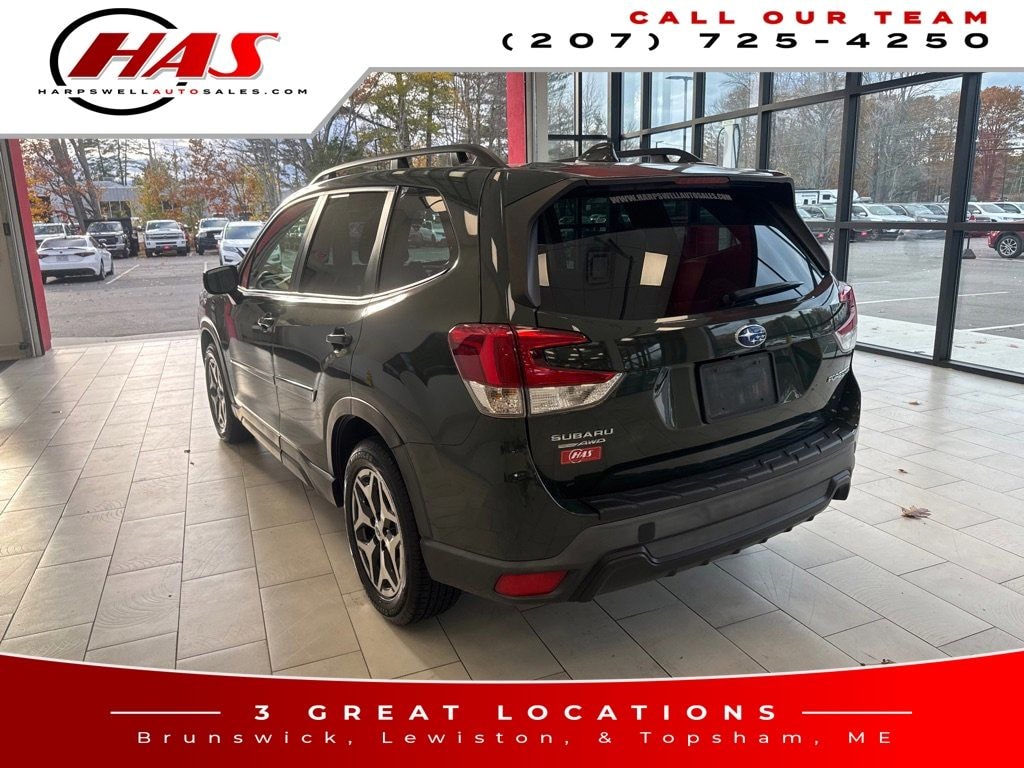 Used 2023 Subaru Forester Premium SUV