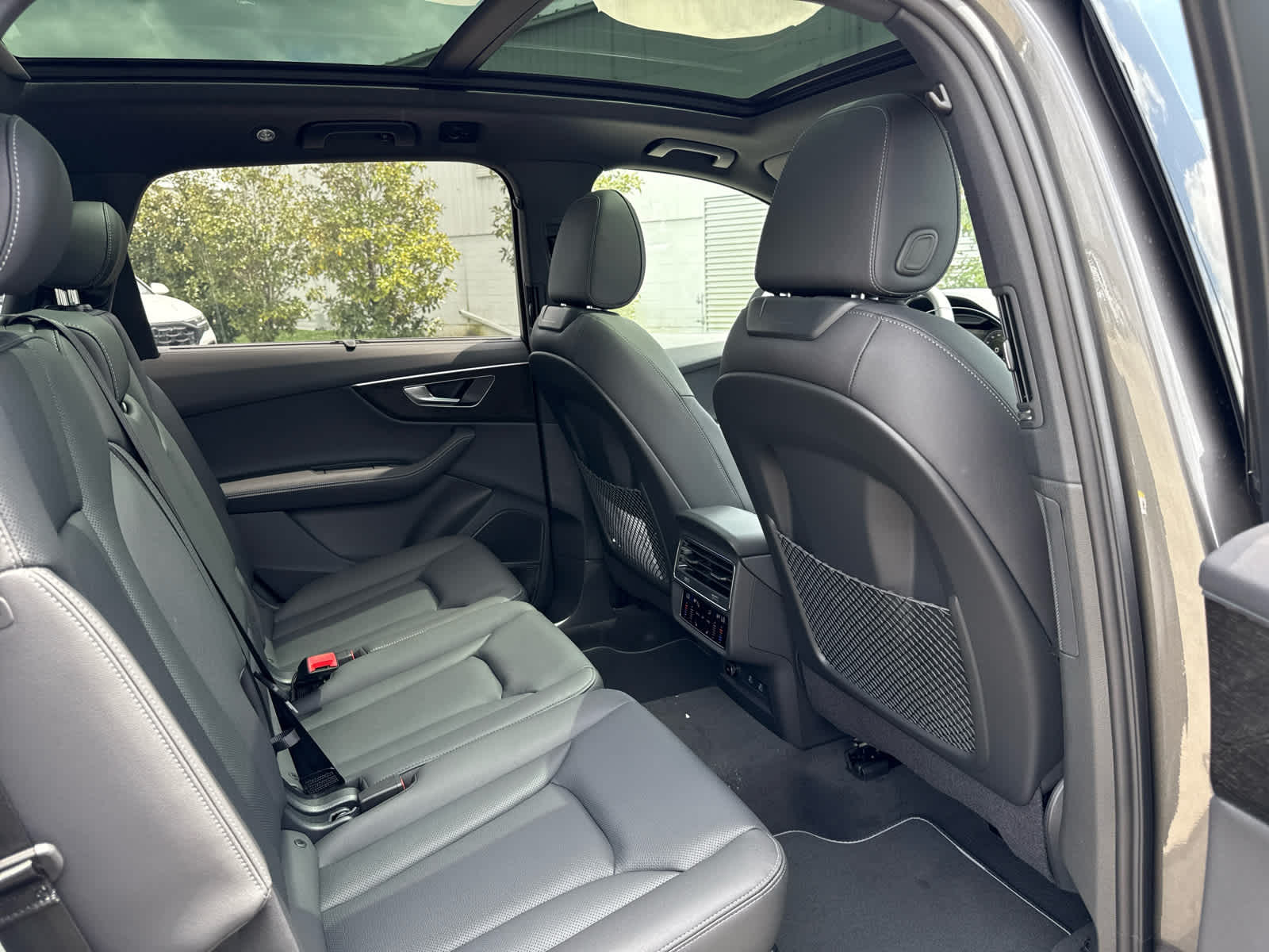 2025 Audi Q7 Premium Plus - Photo 16