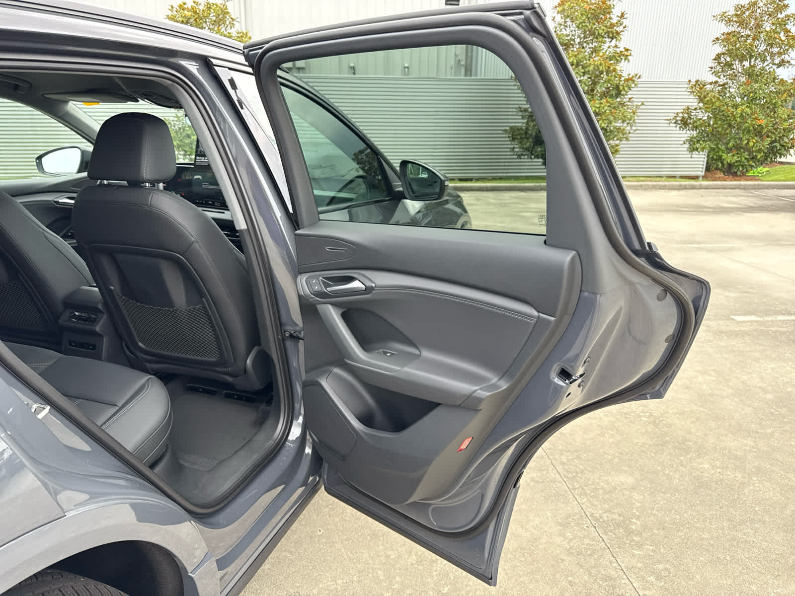 2025 Audi Q6 e-tron Premium - Photo 17